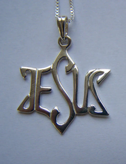 COLLAR ESTRELLA DE DAVID “JESÚS