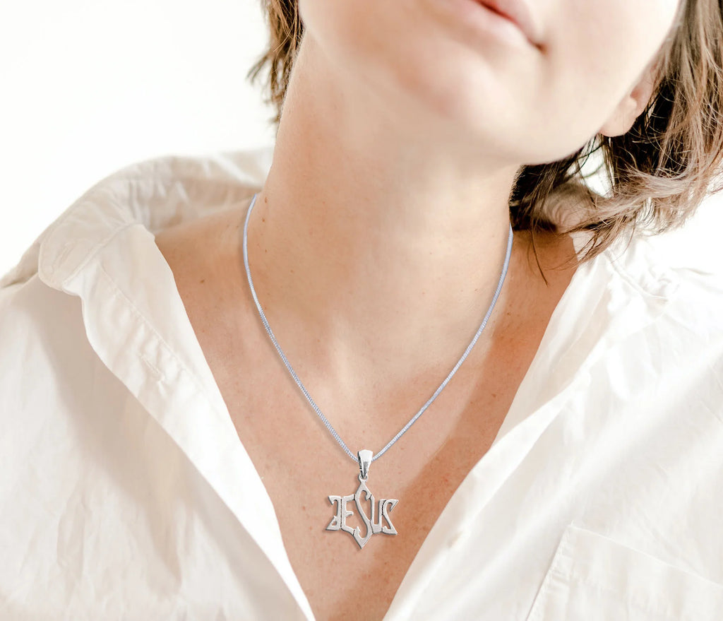 COLLAR ESTRELLA DE DAVID “JESÚS